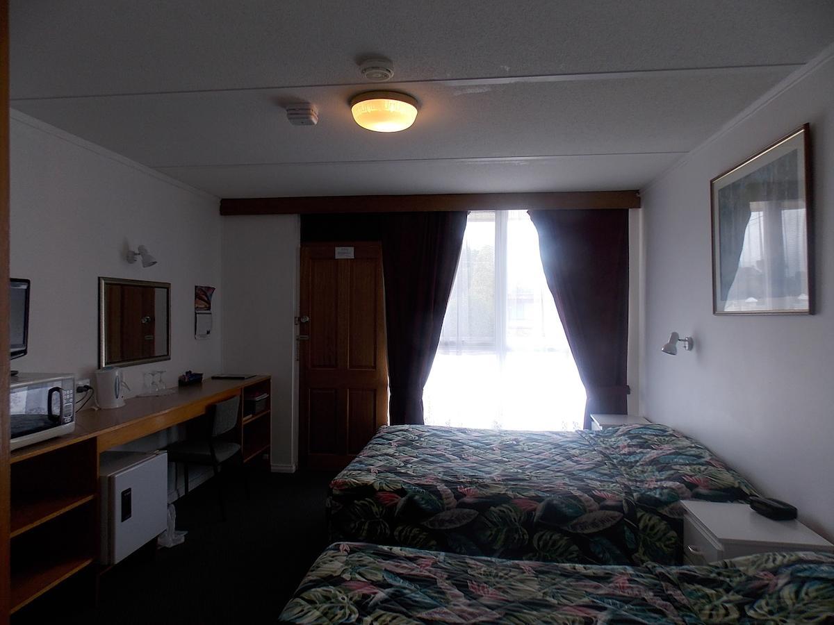 Heywood Motor Inn Room photo